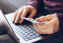 Luottokortin korko Luottokortin käytön hallitseminen ja koron vaikutusten ymmärtäminen ovat keskeisiä taloudellisen suunnittelun kannalta.