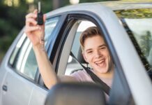 Mopoauto osamaksulla Mopoauto nuorelle.